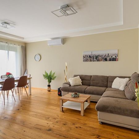 Abg House Ecser Ngoại thất bức ảnh