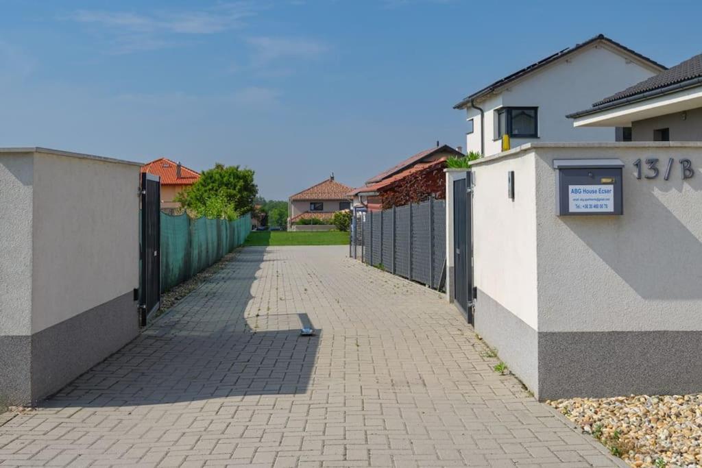 Abg House Ecser Ngoại thất bức ảnh