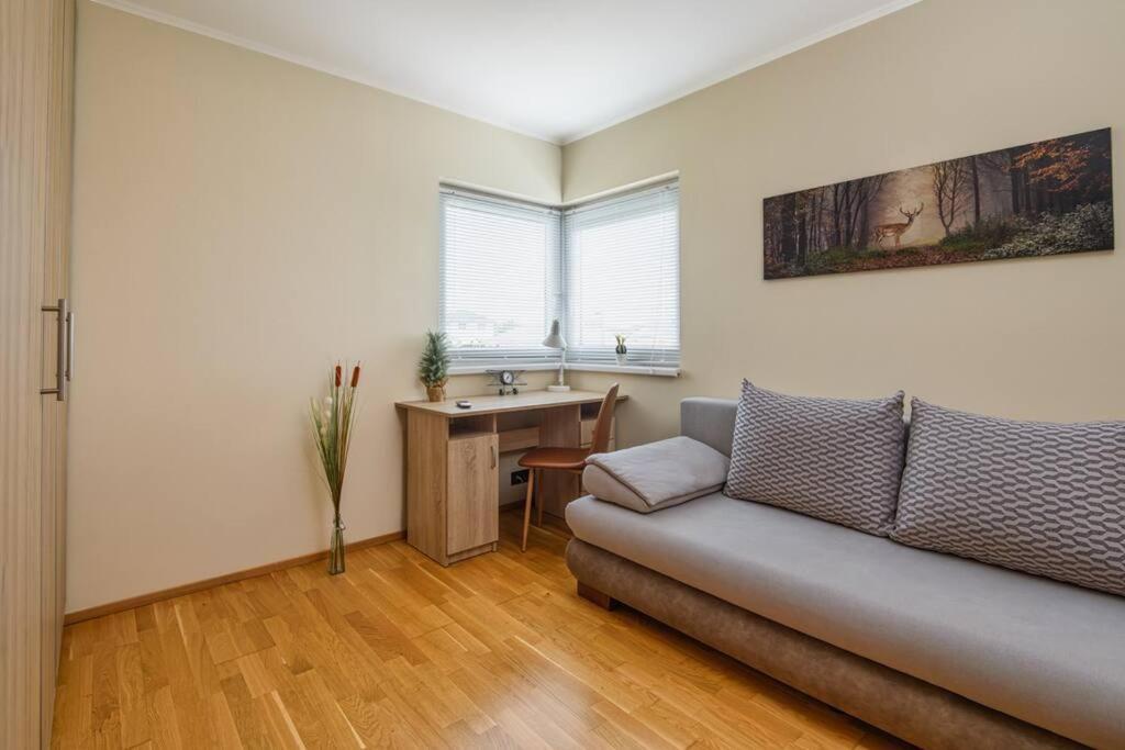 Abg House Ecser Ngoại thất bức ảnh