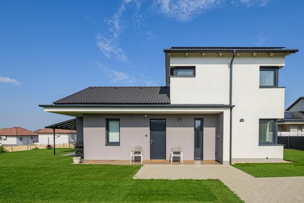 Abg House Ecser Ngoại thất bức ảnh